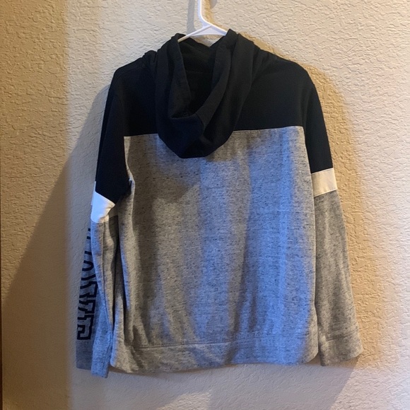 A cute hoodie in the brand just be… - Picture 2 of 2